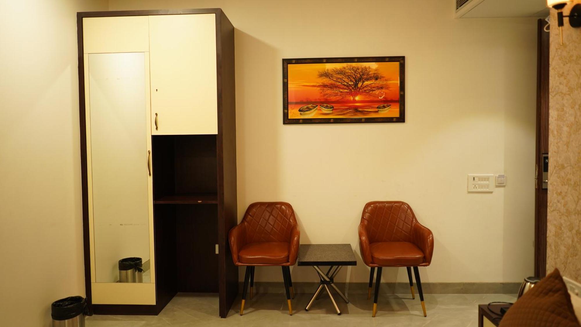 Hotel Silver Pearl Alīgarh Zewnętrze zdjęcie